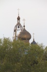 Вид на храм с крепостного вала Вид на храм с крепостного вала