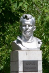 Памятник Юрию Гагарину Памятник Юрию Гагарину